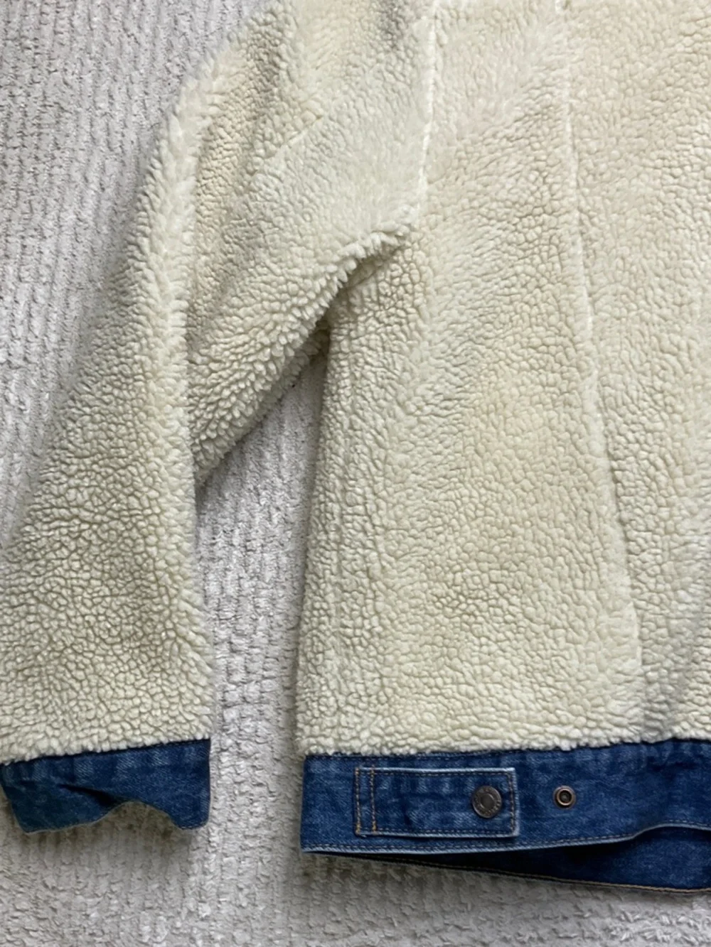 Levi's Ex-Boyfriend Pieced Sherpa Trucker Jacket Women’s Large - Picture 14 of 16
